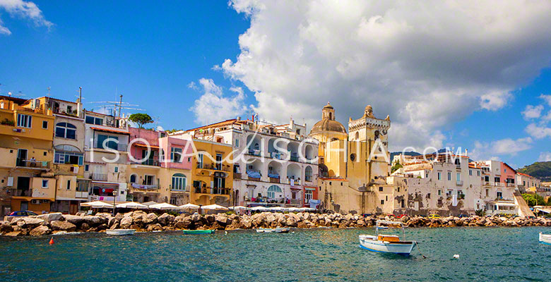 Il borgo di Ischia Ponte