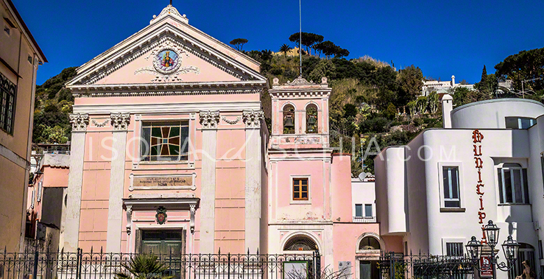 la-chiesa-di-santa-restituta