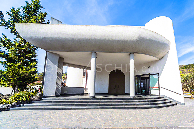 Chiesa Parrocchiale Di Maria Ss. Madre Della Chiesa Maria SS Madre della Chiesa - Isoladischia.com