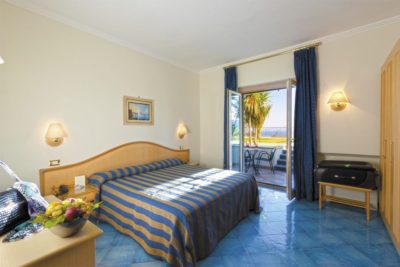 Camere con Balcone vista mare